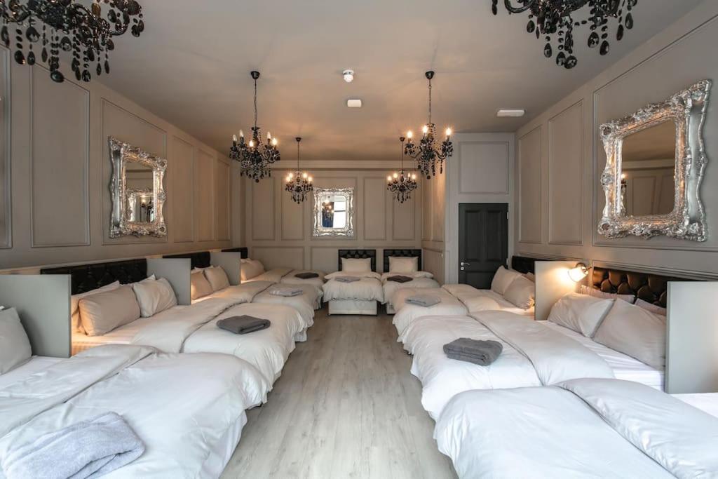The V.I.P Suite - Sleeps 24! Best For Large Groups Liverpool Eksteriør bilde